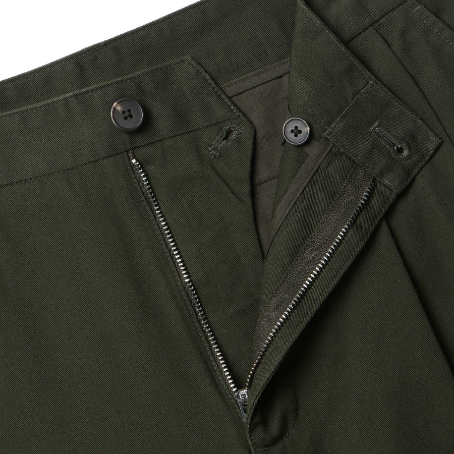 Two Tuck Wide Chino Pants [Khaki]
