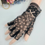 Женские Полуперчатки с Кружевом, Мелким Цветочным Узором и Бантом — лёгкая UV-защита с ноткой романтики