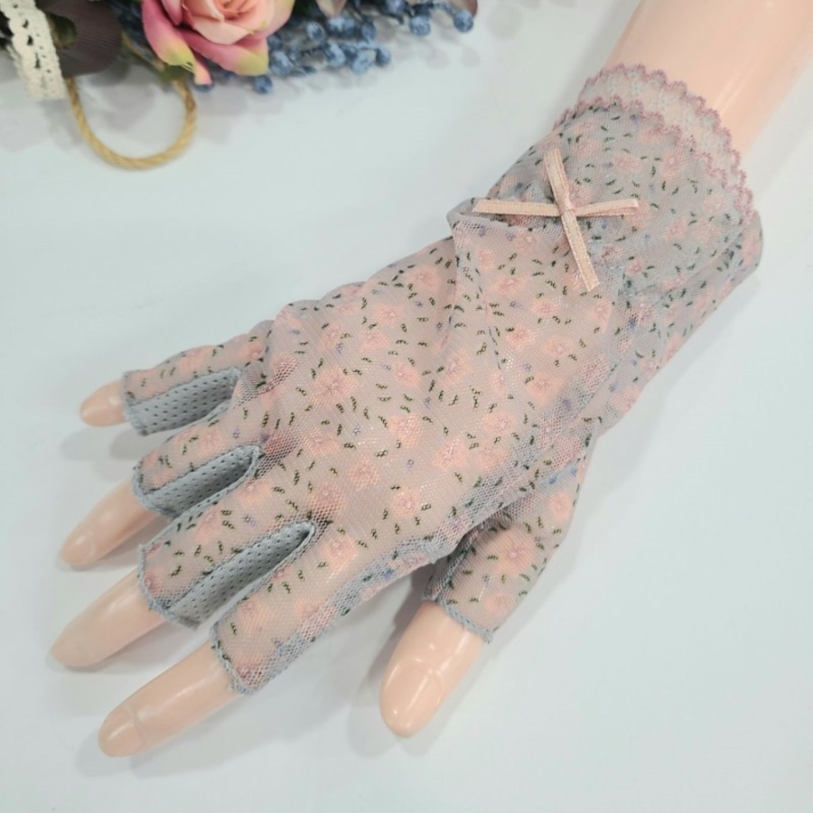 Женские Полуперчатки с Кружевом, Мелким Цветочным Узором и Бантом — лёгкая UV-защита с ноткой романтики