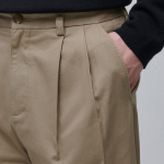 Two Tuck Wide Chino Pants [Beige]