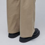 Two Tuck Wide Chino Pants [Beige]
