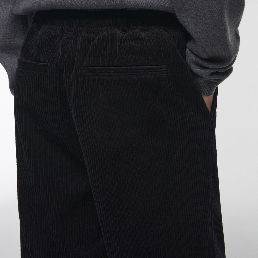 One Tuck Wide Corduroy Banding Pants [Black]