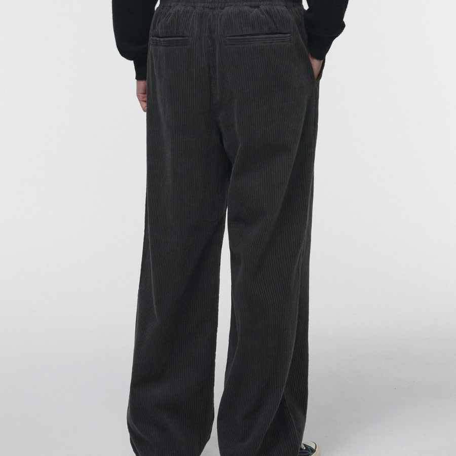 One Tuck Wide Corduroy Banding Pants [Dark Gray]