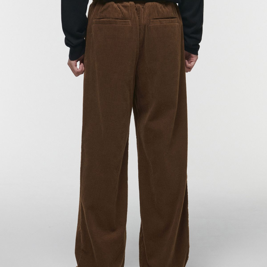One Tuck Wide Corduroy Banding Pants [Brown]