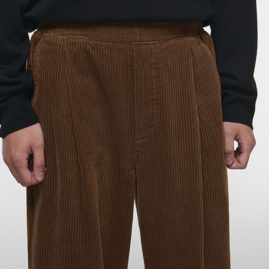 One Tuck Wide Corduroy Banding Pants [Brown]