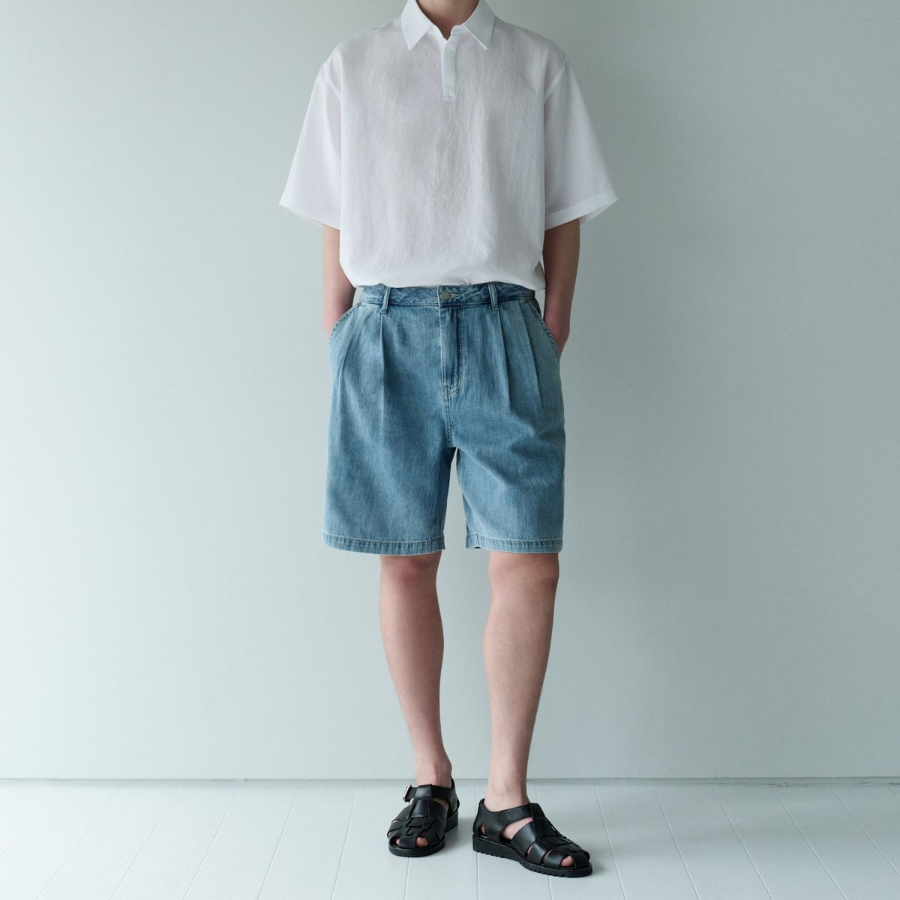 Linen Like Two-Tuck Wide Denim Shorts [Light Indigo]