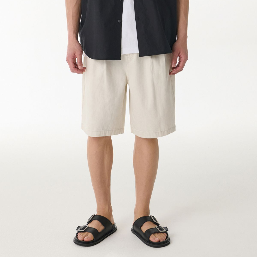 Linen Like Two-Tuck Wide Denim Shorts [Cream]