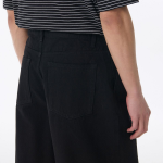 One Tuck Wide Denim Shorts [Black]