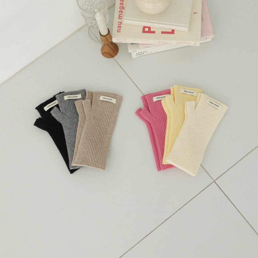 Женские Вязаные Удлинённые Варежки из Шерсти с Отверстиями для Пальцев — тепло и свобода движений