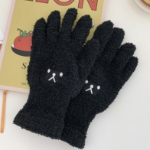 Женские Зимние Варежки с Вышивкой Медвежонка — тёплый и милый аксессуар на каждый день