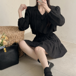 Костюм с блузкой и мини-юбкой с шортами внутри