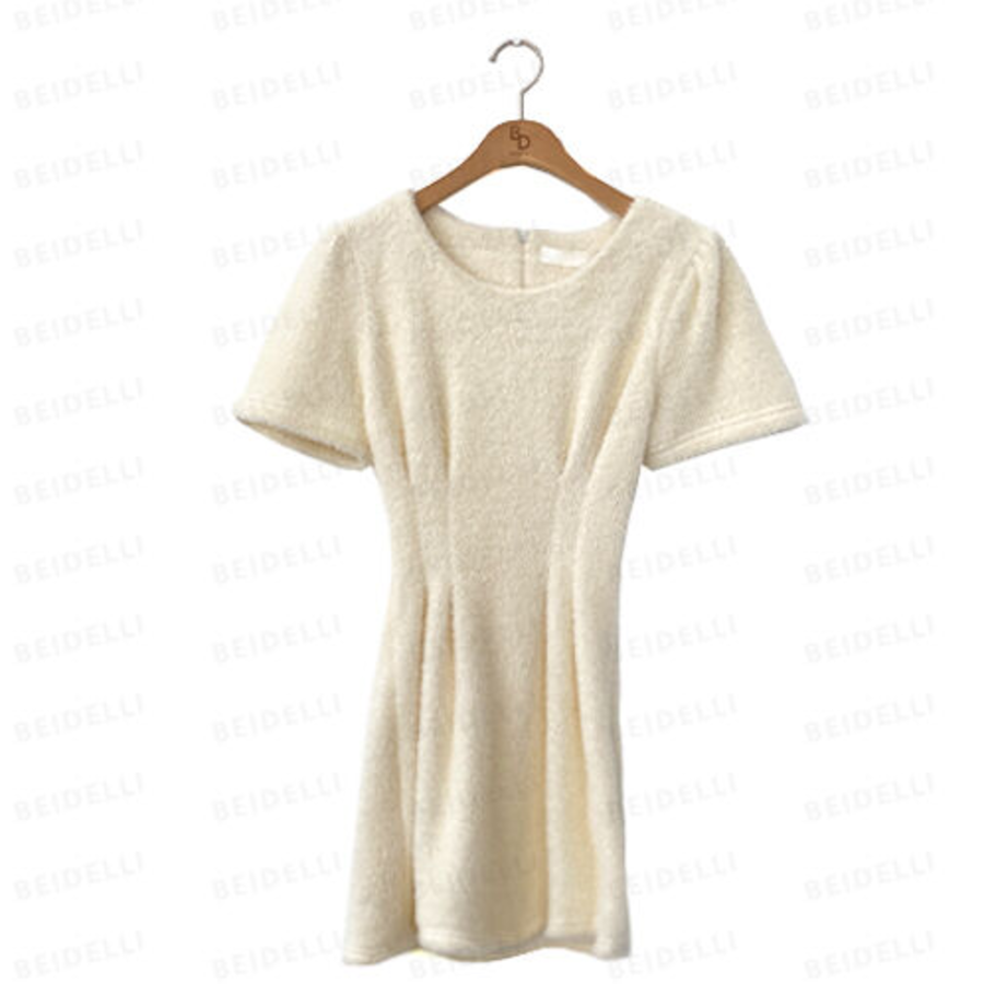 Мини-платье с пышными рукавами и пинтактами