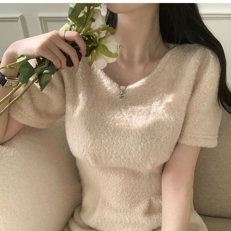 Мини-платье с пышными рукавами и пинтактами