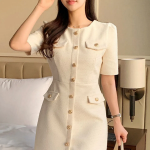 Мини-платье из твида с короткими рукавами