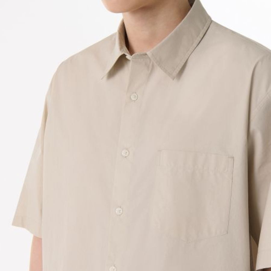 Relaxed Soft Poplin Short Sleeve Shirt (Light Beige)