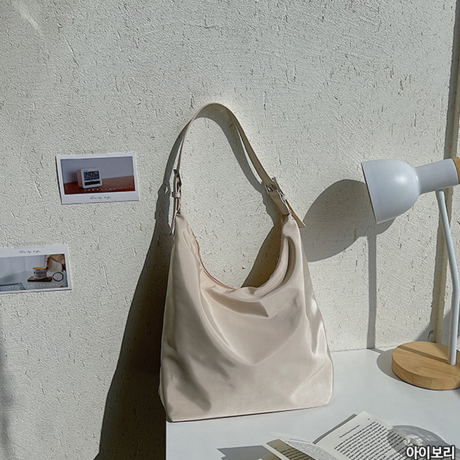 Two-Way Buckle Simple Big Crossbody Bag — вместительная эко-сумка в минималистичном стиле