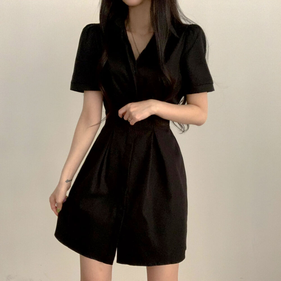 Мини-платье-рубашка с короткими рукавами и задней резинкой