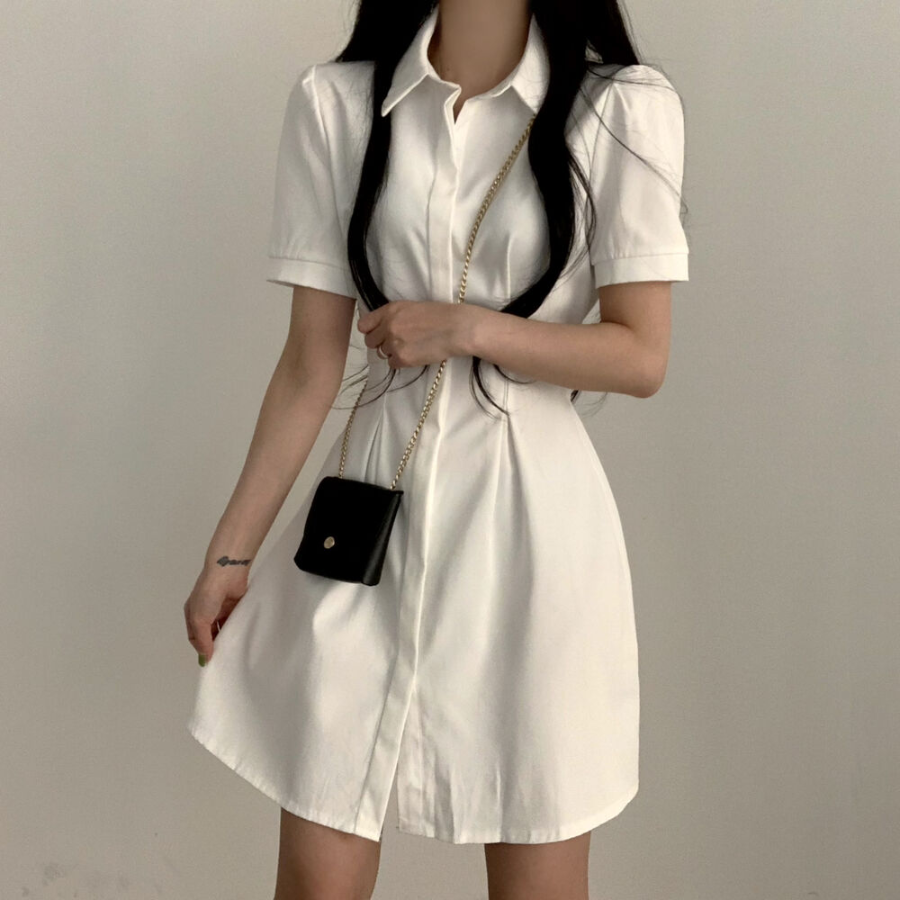 Мини-платье-рубашка с короткими рукавами и задней резинкой