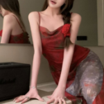 Летнее шифоновое платье с асимметричным подолом и цветочным принтом