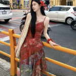 Летнее шифоновое платье с асимметричным подолом и цветочным принтом