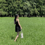 Льняное мини-платье-комбинация с бретелями и бантом