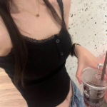 Lace Point Sleeveless Tank Top