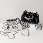 Bling Charm Mini Chain Crossbody Bag — миниатюрная сумка с цепочкой и блестящим декором