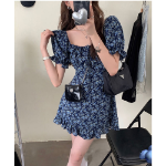 Цветочное летнее мини-платье с подчёркнутой талией и пышными рукавами