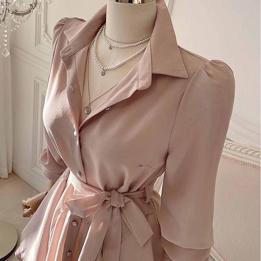 Мини-платье-рубашка с оборками и поясом