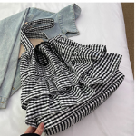 Фриловая клетчатая экосумка с застёжкой на шнурок — нежный акцент в повседневном стиле