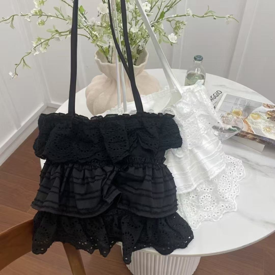 Кружевная сумка через плечо с перфорацией — лёгкий и женственный аксессуар для лета и путешествий