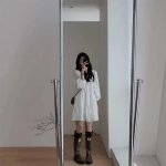 Лёгкое мини-платье в романтичном стиле для повседневных образов