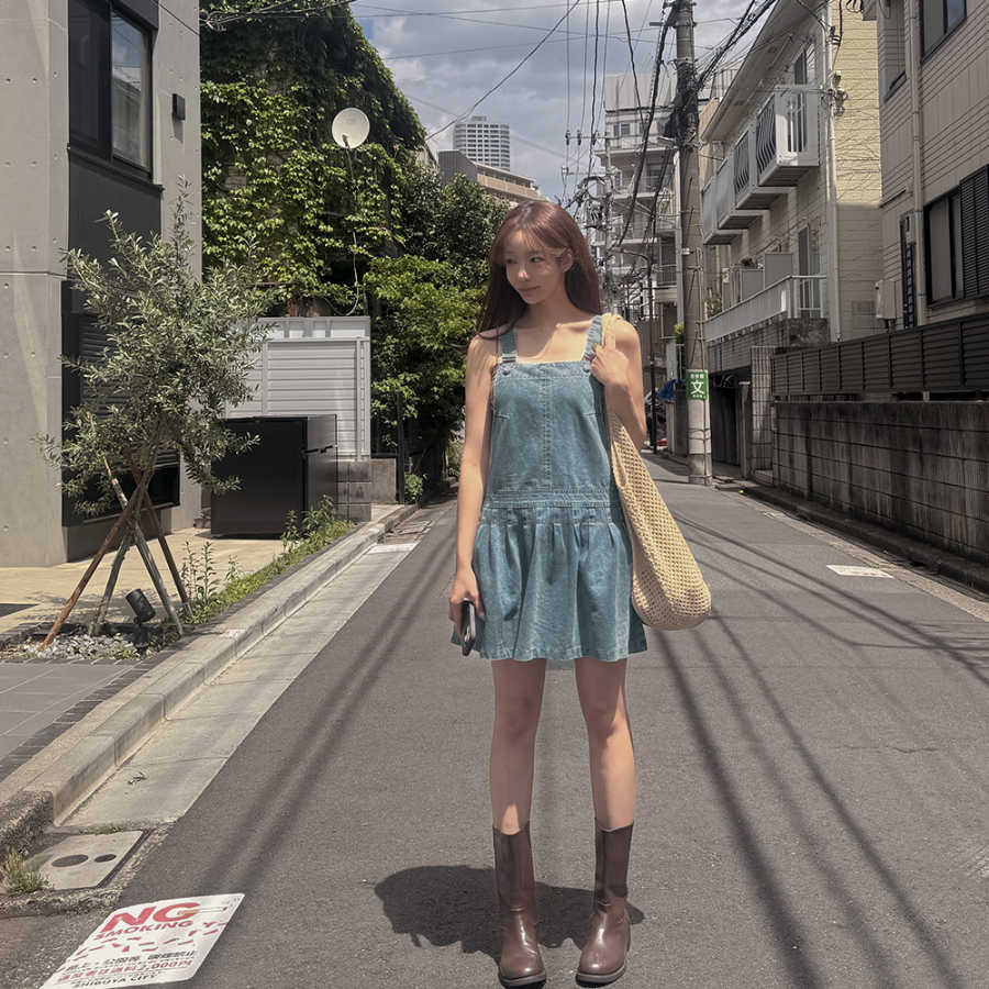 Мини-комбинезон с подтяжками из денима