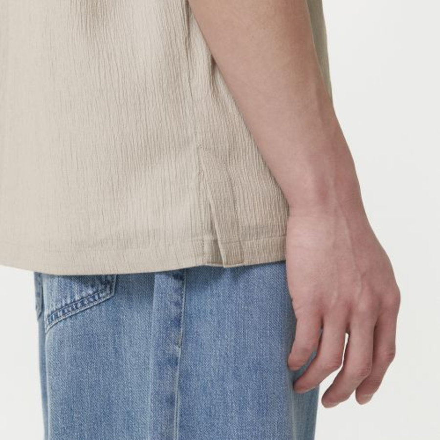 Crinkle Relaxed Short Sleeve Shirt (Light Beige)
