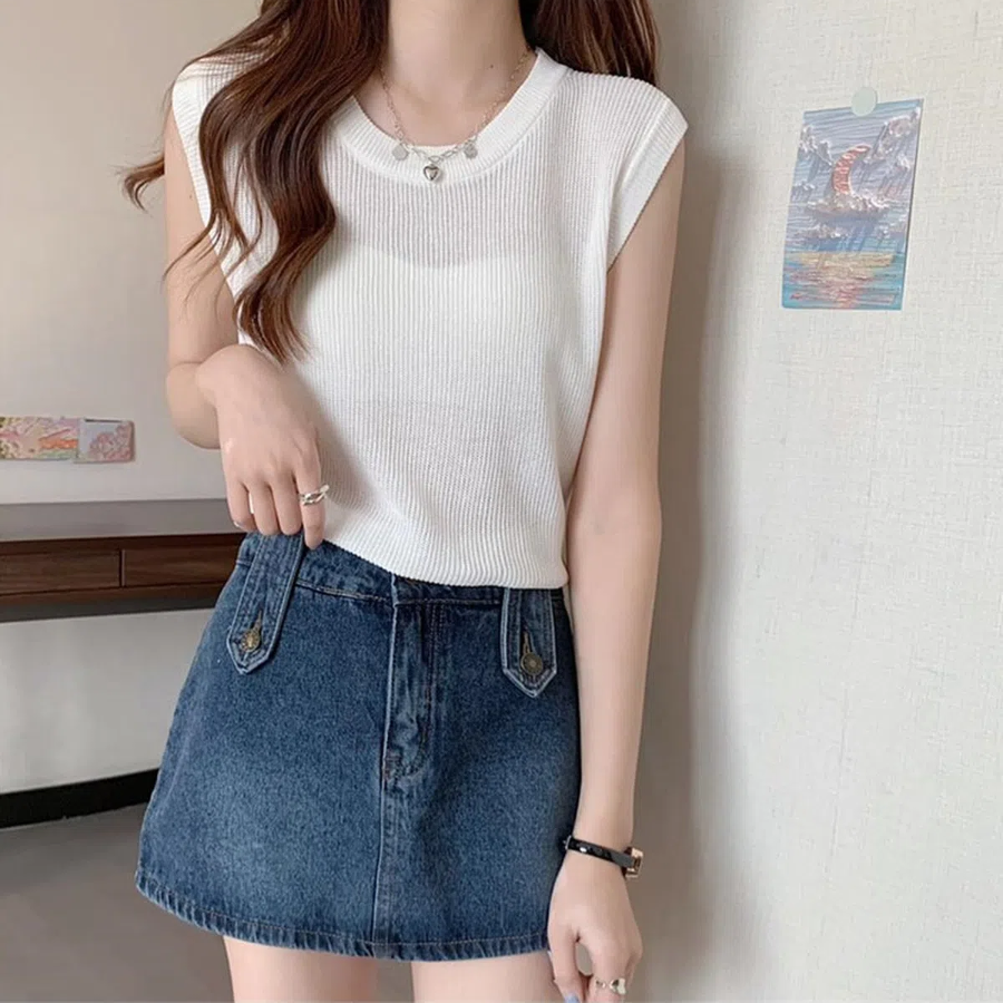 Ribbed Round Neck Tank Top