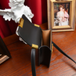 Сумка Rhinestone Mini Shoulder & Cross Bag — сияющий акцент для ярких образов