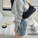 Сумка Eyelet Ribbon Corset Bag — балетная эстетика и выразительный силуэт