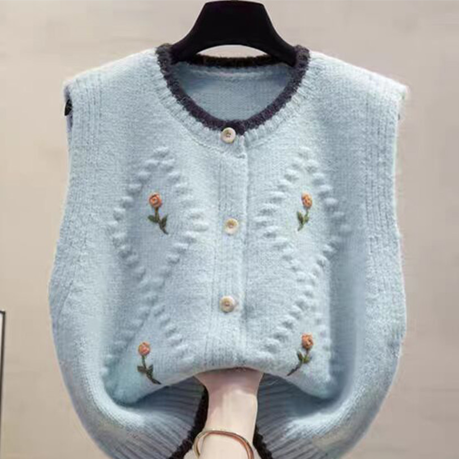 Song-i Flower Knit Vest