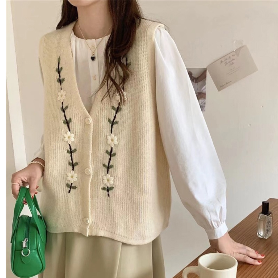 Retro Embroidered Flower Knit Vest