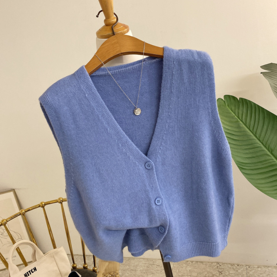 Telliro Soft Button Knit Vest