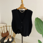 Telliro Soft Button Knit Vest
