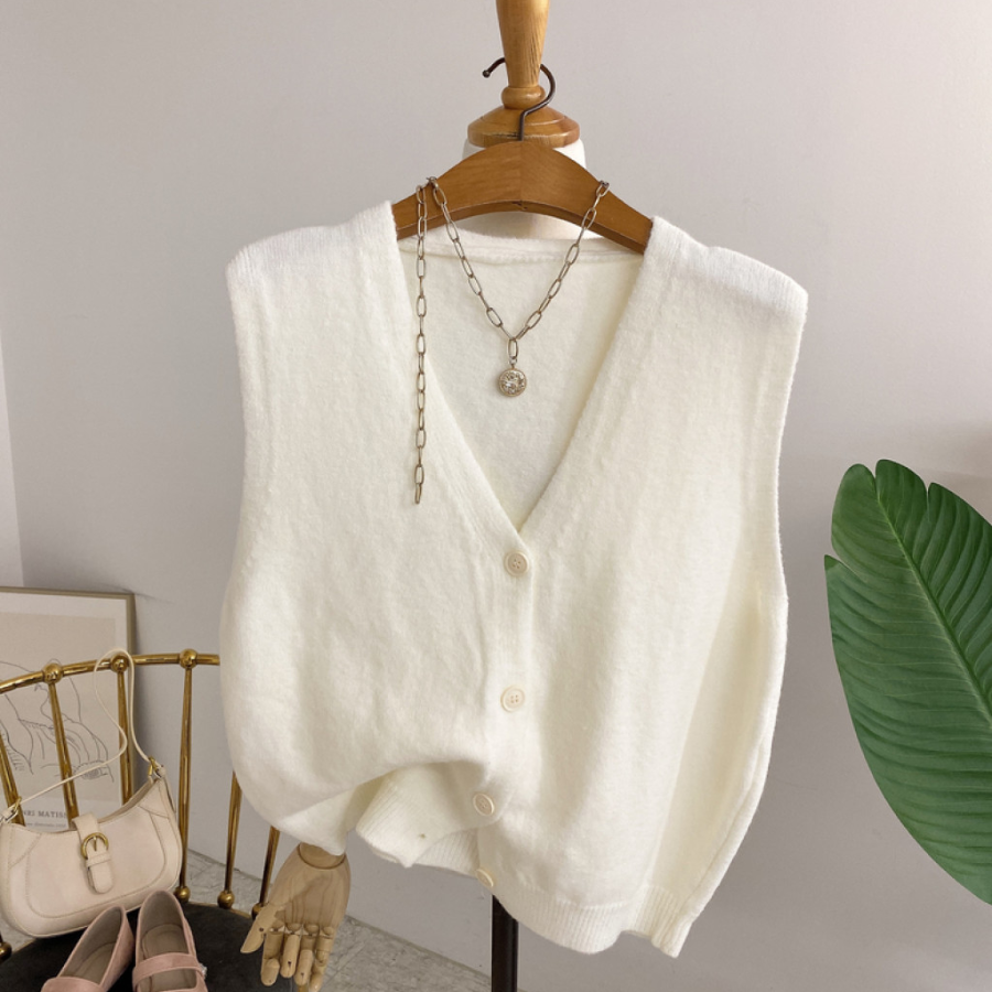 Telliro Soft Button Knit Vest