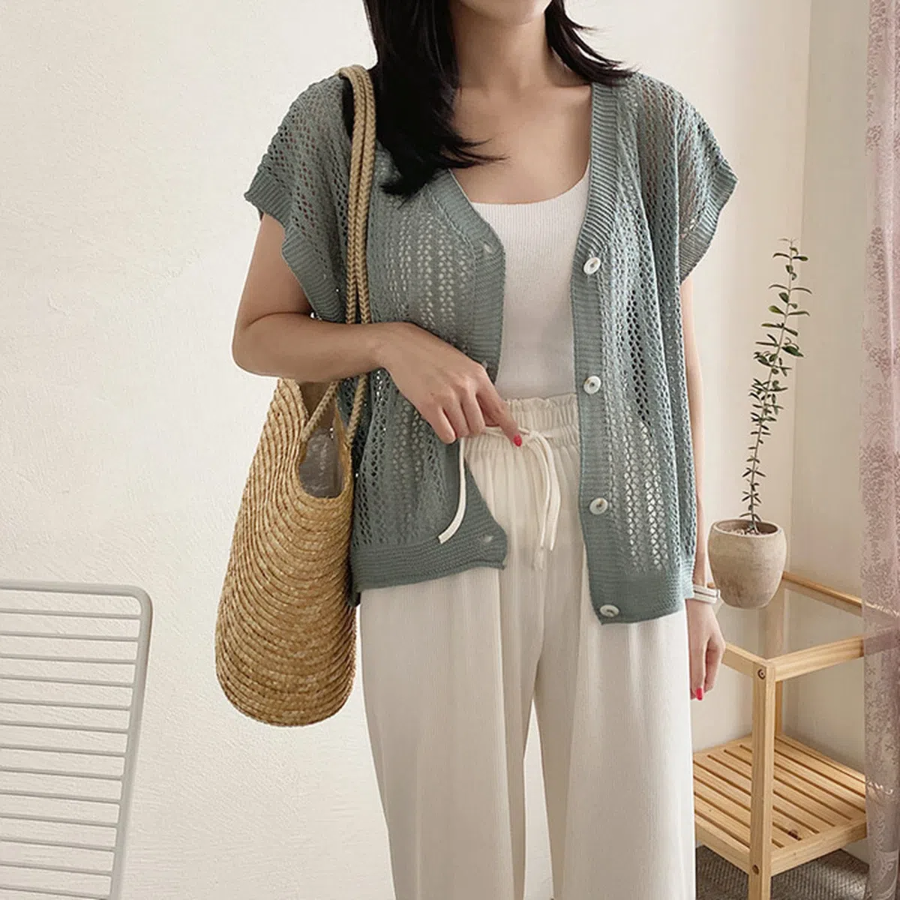 V-Neck Mesh Knit Vest