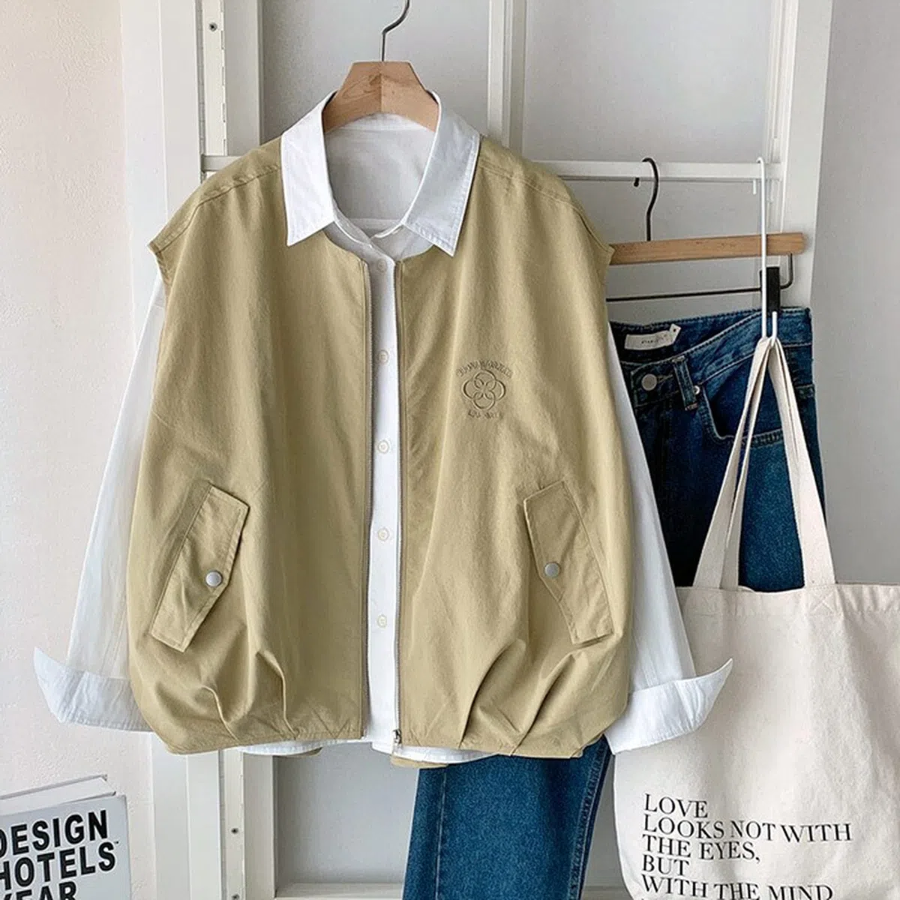 Zip-Up Vest with Embroidery and Shirring Volume