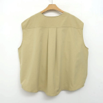 Zip-Up Vest with Embroidery and Shirring Volume