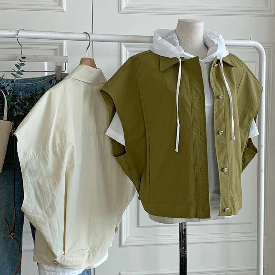 Oversized Collar Button Vest