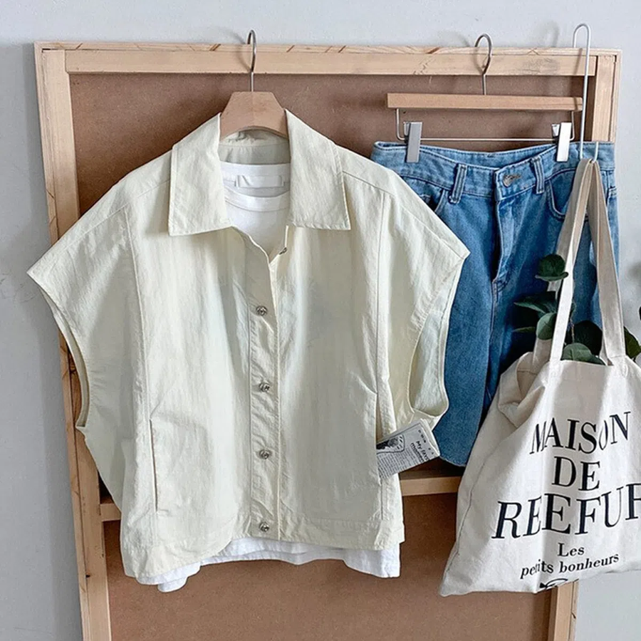 Oversized Collar Button Vest