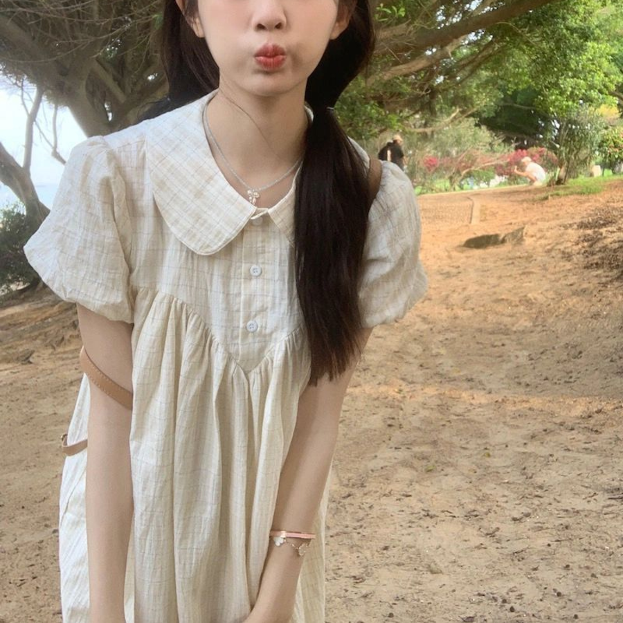 Мини-платье с пышными рукавами и отложным воротником