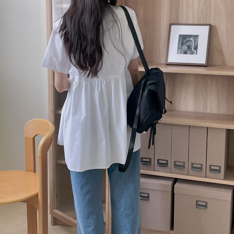 Мини-платье с эффектом многослойности и съёмной блузкой