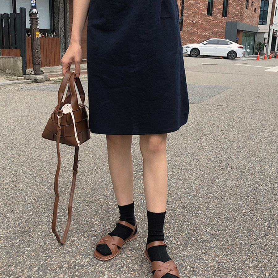 Рубашечное платье в стиле минимализм